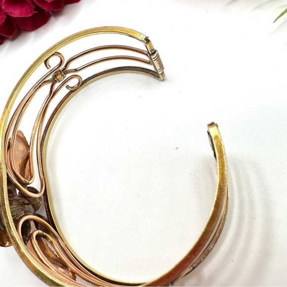 VINTAGE⚜️14K KREMENTZ OVERLAY Ornate Cuff Floral Bracelet - Picture 4 of 11
